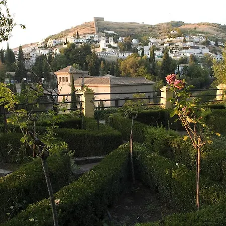 Carmen De Los Chapiteles